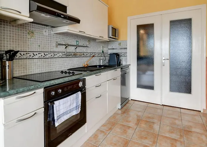 Ac Flat With Wonderful View On Le Lez In - Welkeys